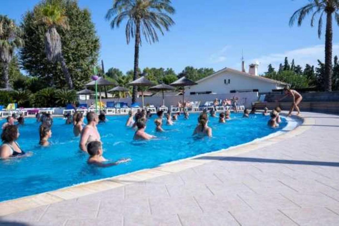 Camping 4 Etoiles - Parc Aquatique - Eehhba Hotel Saint-Cyprien  Bagian luar foto